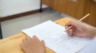 המבחן מתקרב וחשים בלחץ? הנה סגולה להצלחתם במבחן