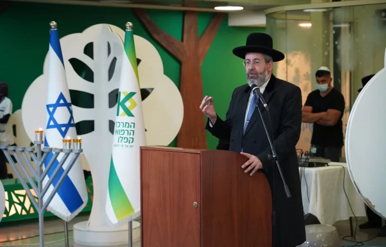 הרב הראשי סגר מעגל ונפגש עם הרופאה שהצילה את בתו הרב הראשי סגר מעגל ונפגש עם הרופאה שהצילה את בתו