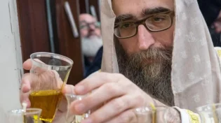 כל הסגולות לנר שמיני של חנוכה - זאת חנוכה: הרב יאשיהו פניטו