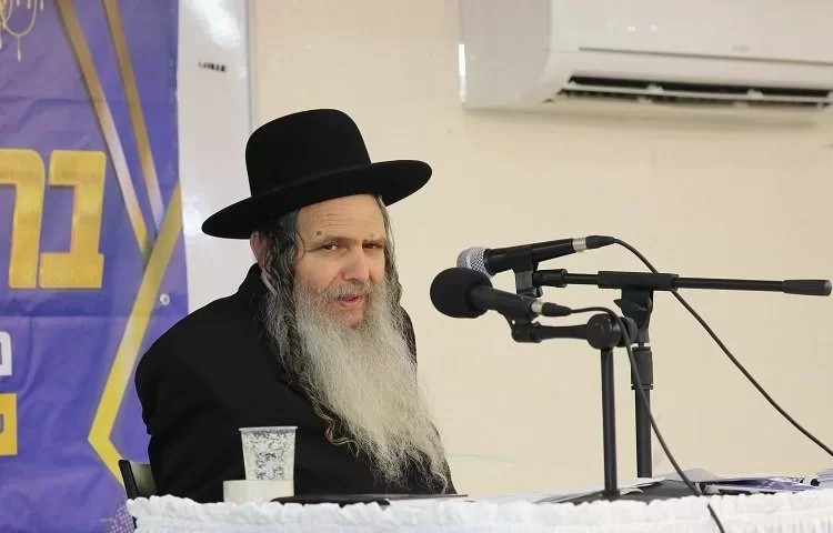 "פה מאומן": הרב שלום ארוש מברך את ערוץ 2000 "פה מאומן": הרב שלום ארוש מברך את ערוץ 2000