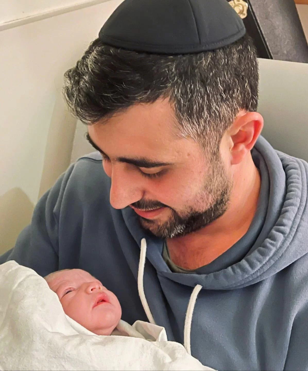 אחלו מזל טוב: ישי ריבו אב לבת ראשונה