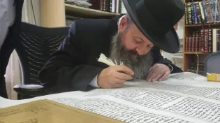 הרב יצחק בצרי: "זמן מסוגל לישועות ולרפואות למעלה מן הטבע"
