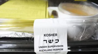 "שינוי מערך הכשרות יפגע בכל העם": נבואות אחרית הימים מתגשמות