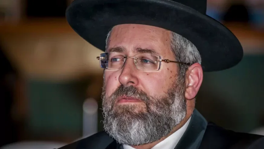 מחאת הדיינים נגד מבזי הרב לאו: "מחאה נמרצת כנגד הקמים עליו"