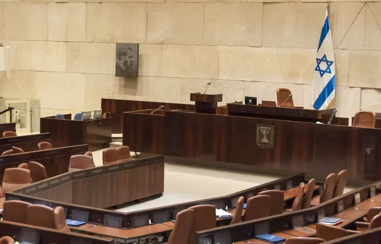 הרב יגאל כהן: הממשלה הרעה - סימן לבוא הגאולה הרב יגאל כהן: הממשלה הרעה - סימן לבוא הגאולה