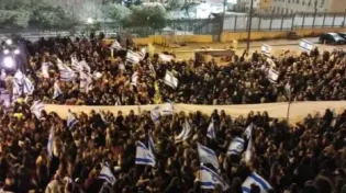 נגד ממשלת הזדון: אלפים השתתפו הערב בהפגנת ענק