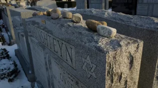 "בַּעֲגָלָא וּבִזְמַן קָרִיב": הסיבה לאמירת קדיש לנפטר