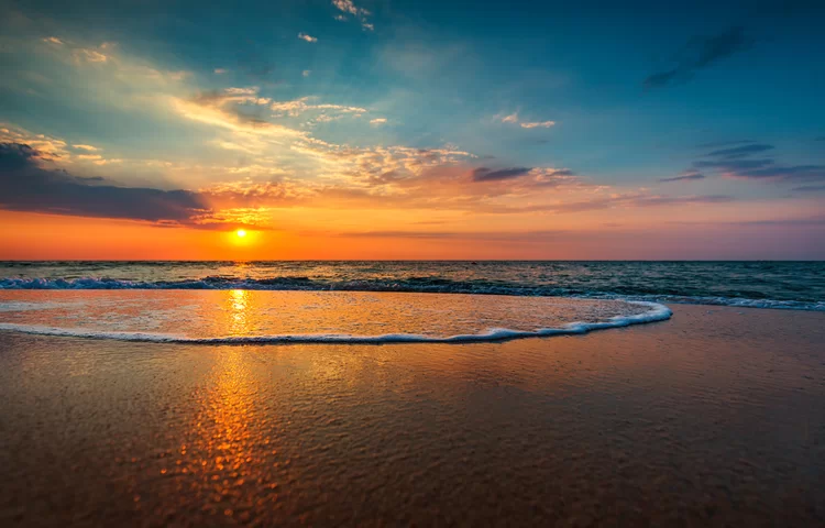 סוף זמן תפילת מנחה: מתי סוף זמן תפילת מנחה? סוף זמן תפילת מנחה: מתי סוף זמן תפילת מנחה?