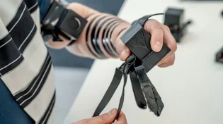 תפילין שנפלו על הרצפה עם ה&rsquo;בית&rsquo;: מה ההלכה?