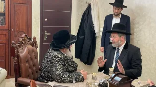 "מסוכן מאוד לעם ישראל": הגר"ד לאו נפגש עם האדמו"ר מויזניץ