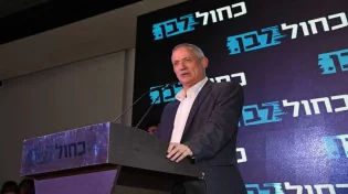 השמאל הנקי והישר.