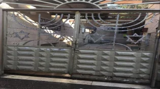 מחזה קשה: בתי הכנסת מוסיוף (י-ם) ואיצקוביץ (ב"ב) נסגרו בשל המגיפה
