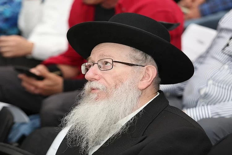 שר הבריאות החלים מקורונה ויצא בקריאה לאזרחי ישראל