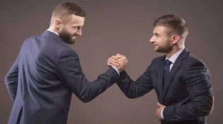 אין מקבלים יותר מחלוקות