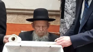 בשל התפשטות הנגיף: ראש ישיבת פוניבז' במסר לאברכים ונשותיהם