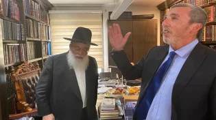 גורם המקורב לרב רפי פרץ: "הרבנים בציונות הדתית הפסידו את ההנהגה ע"י איש אחד"