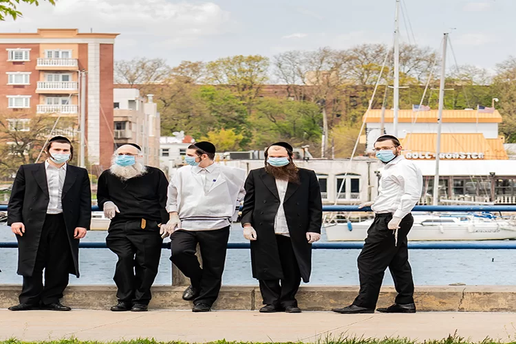 הרב הבכיר של חב"ד: "לערב את רשויות החוק במקרה של הפרת הנחיות" הרב הבכיר של חב"ד: "לערב את רשויות החוק במקרה של הפרת הנחיות"