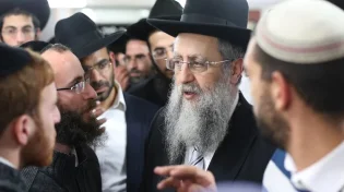 חבר מועצת חכמי התורה: "מרן זצ"ל נהג לשתות תה עם חלב לפני התפילה"
