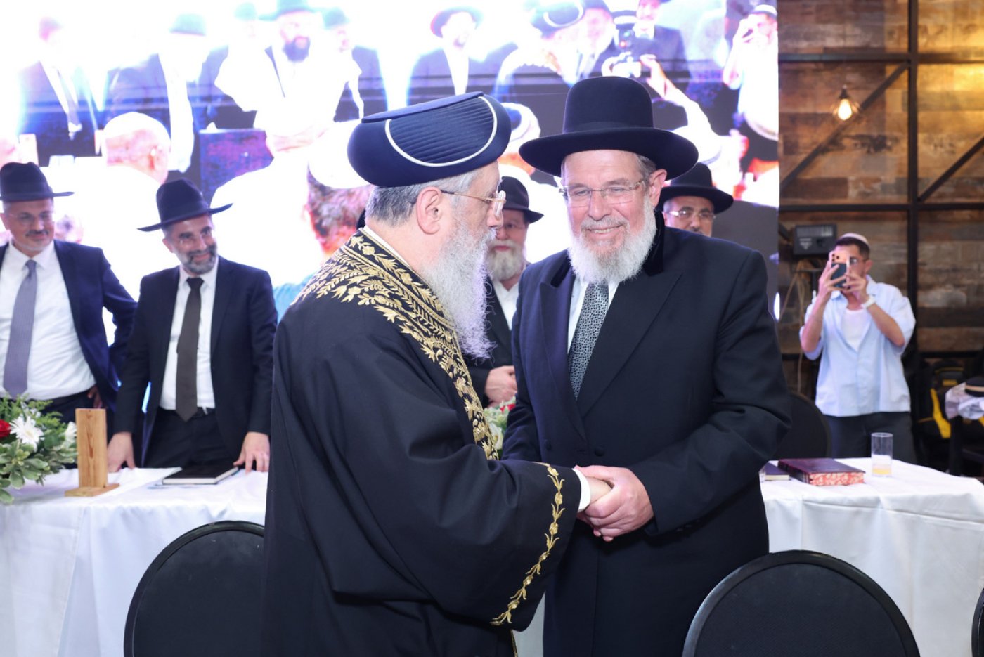 הרב ארז אלחרר הוכתר לרבה הראשי של הוד השרון במעמד הרבנים הראשיים לישראל (צילום: יעקב כהן)