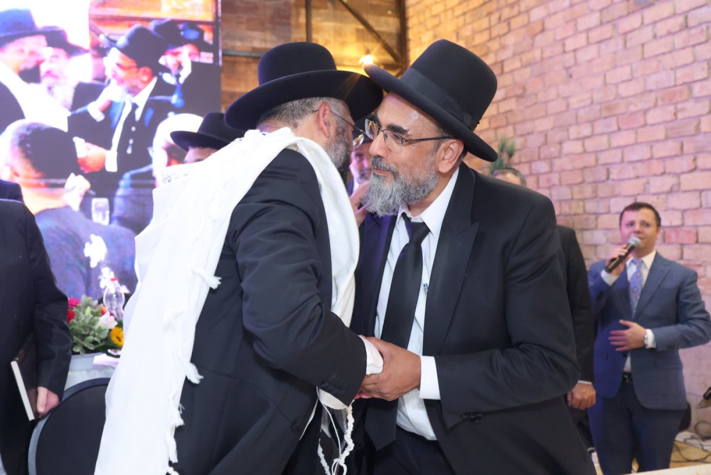הרב ארז אלחרר הוכתר לרבה הראשי של הוד השרון במעמד הרבנים הראשיים לישראל (צילום: יעקב כהן)