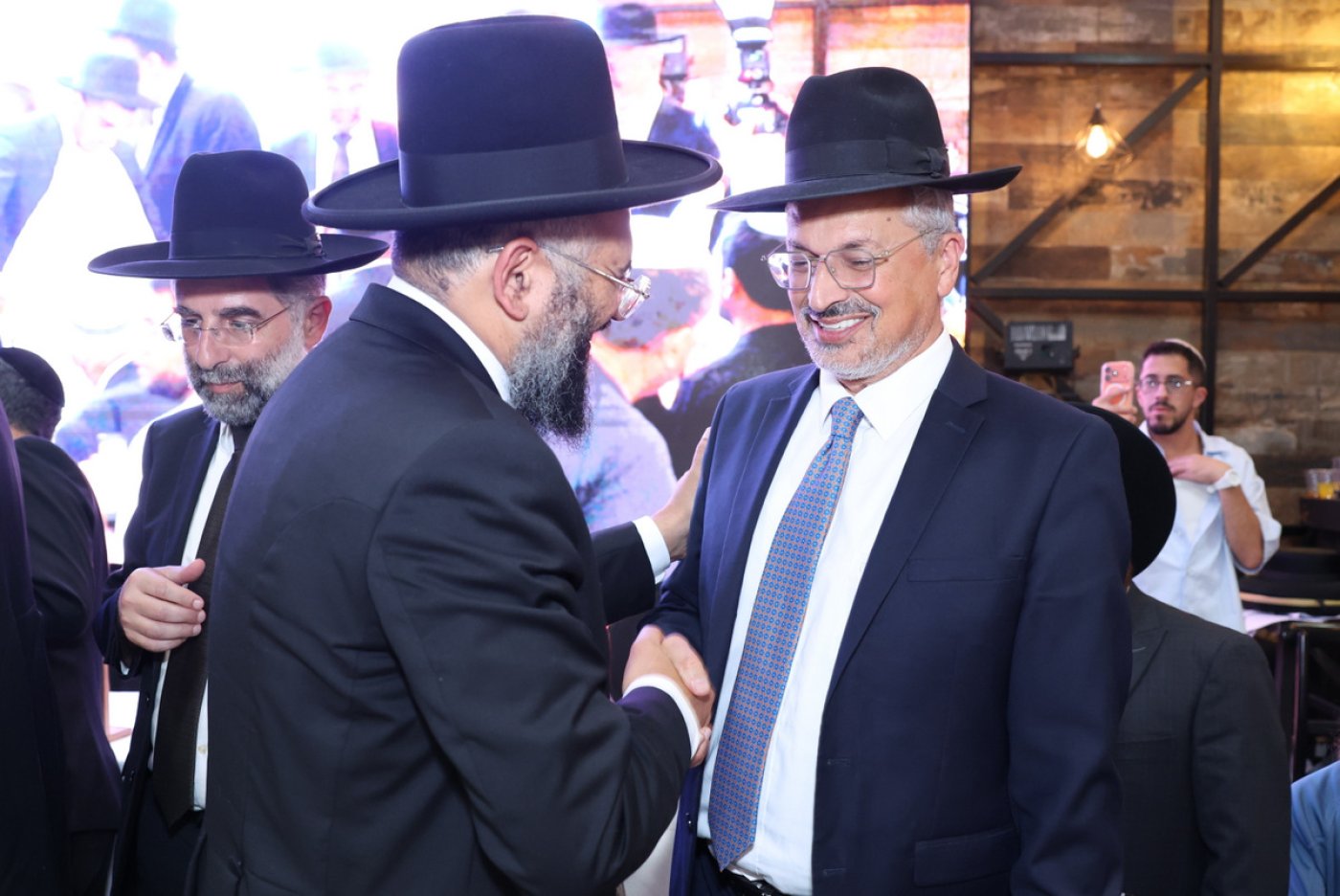 הרב ארז אלחרר הוכתר לרבה הראשי של הוד השרון במעמד הרבנים הראשיים לישראל (צילום: יעקב כהן)