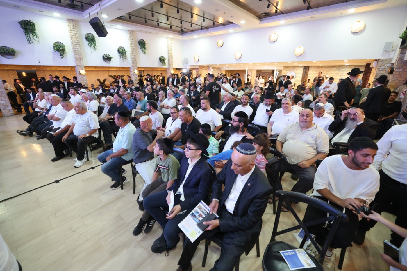 הרב ארז אלחרר הוכתר לרבה הראשי של הוד השרון במעמד הרבנים הראשיים לישראל (צילום: יעקב כהן)