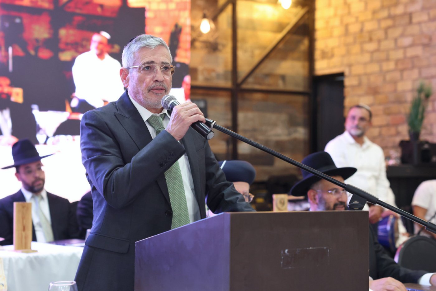 הרב ארז אלחרר הוכתר לרבה הראשי של הוד השרון במעמד הרבנים הראשיים לישראל (צילום: יעקב כהן)
