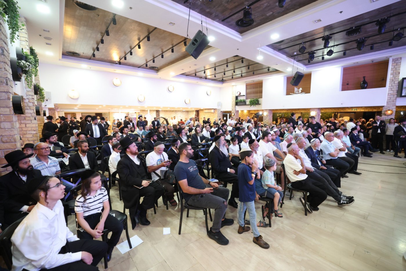 הרב ארז אלחרר הוכתר לרבה הראשי של הוד השרון במעמד הרבנים הראשיים לישראל (צילום: יעקב כהן)