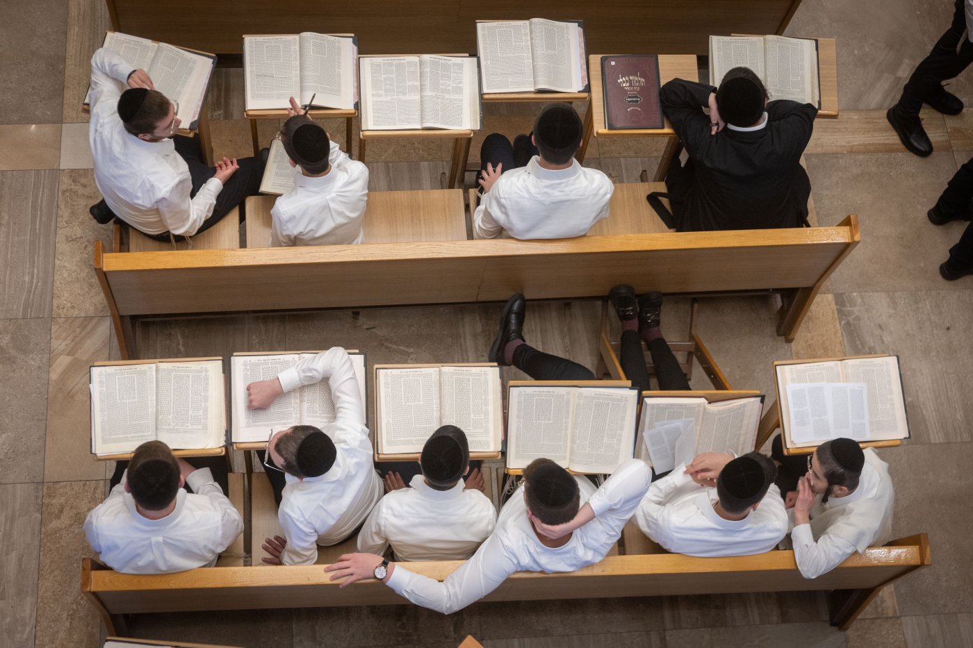 בחורי ישיבת קמניץ פותחים את 'זמן אלול' (צילום: Chaim Goldberg/Flash90)