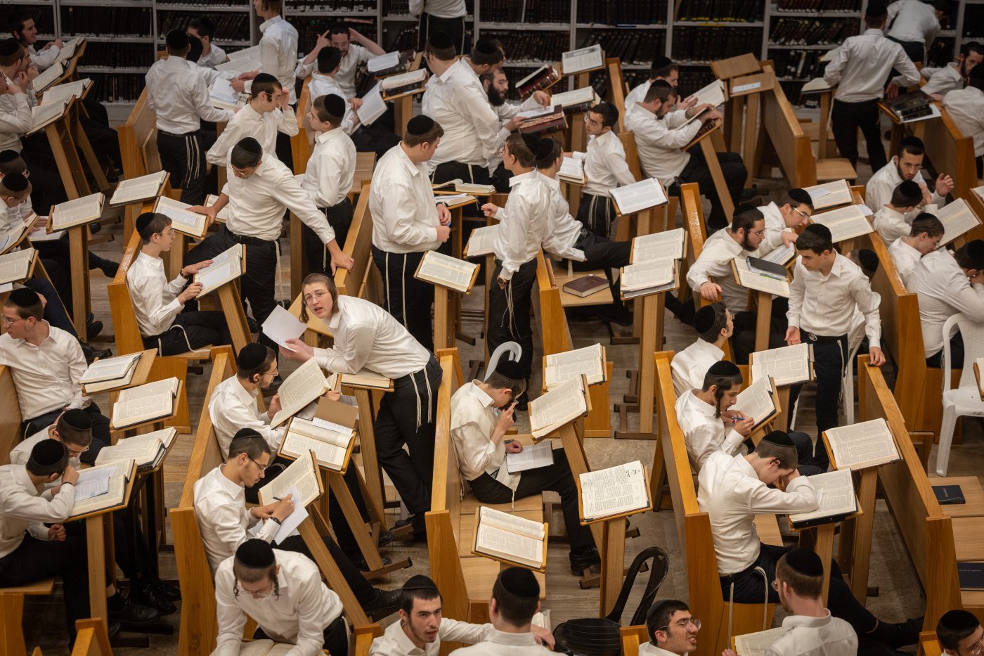 בחורי ישיבת קמניץ פותחים את 'זמן אלול' (צילום: Chaim Goldberg/Flash90)