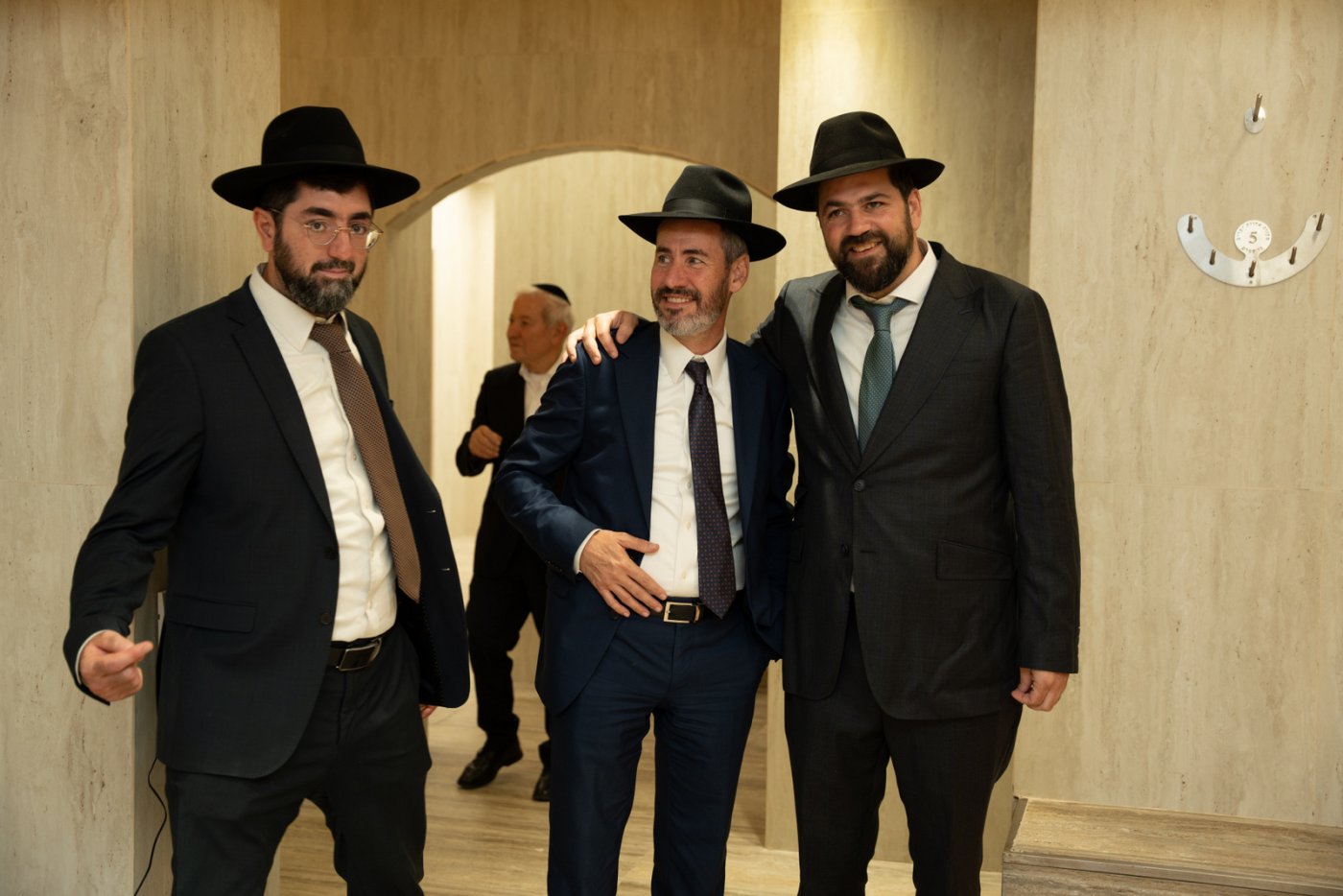 חנוכת מקווה טהרה בקריית יערים (צילום: יעקב כהן)