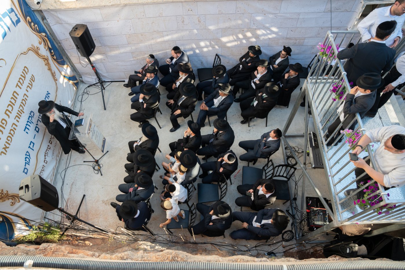חנוכת מקווה טהרה בקריית יערים (צילום: יעקב כהן)