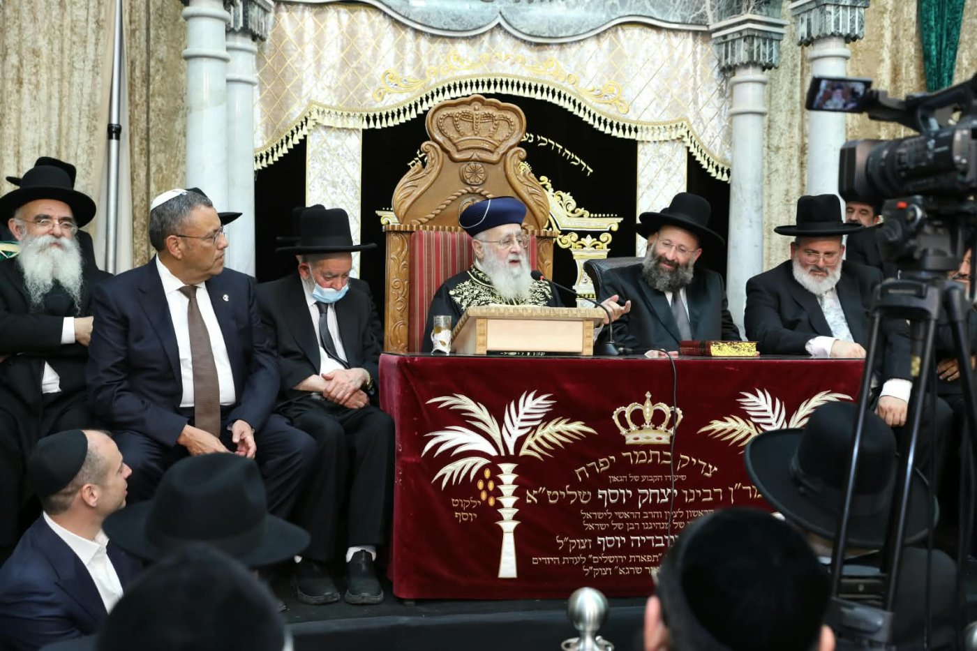 המונים בהקבלת פני רבו לראשון לציון מרן הרב יצחק יוסף שליט"א