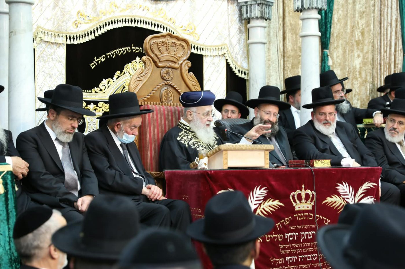 המונים בהקבלת פני רבו לראשון לציון מרן הרב יצחק יוסף שליט"א