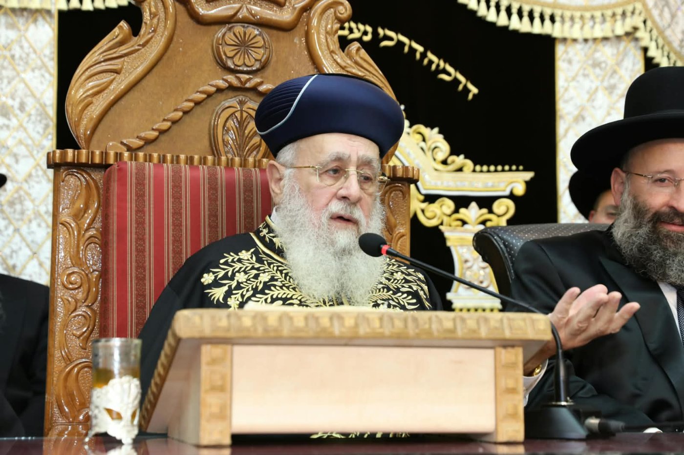המונים בהקבלת פני רבו לראשון לציון מרן הרב יצחק יוסף שליט"א