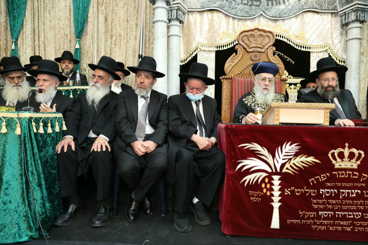 המונים בהקבלת פני רבו לראשון לציון מרן הרב יצחק יוסף שליט"א