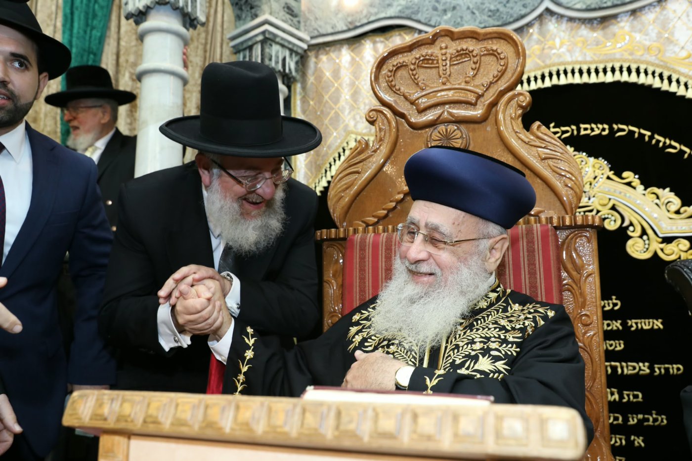 המונים בהקבלת פני רבו לראשון לציון מרן הרב יצחק יוסף שליט"א