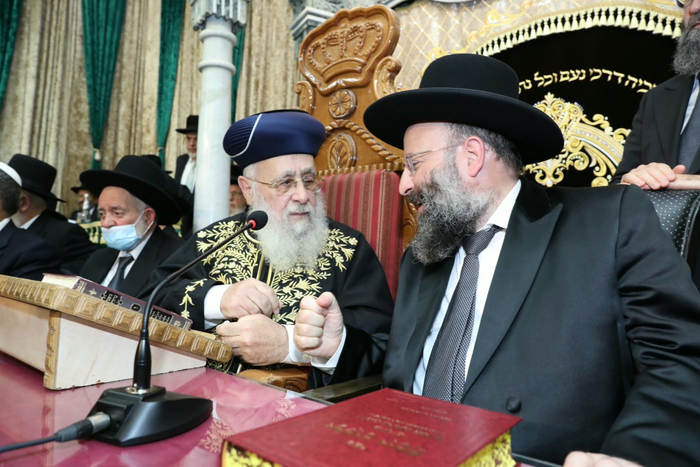 המונים בהקבלת פני רבו לראשון לציון מרן הרב יצחק יוסף שליט"א
