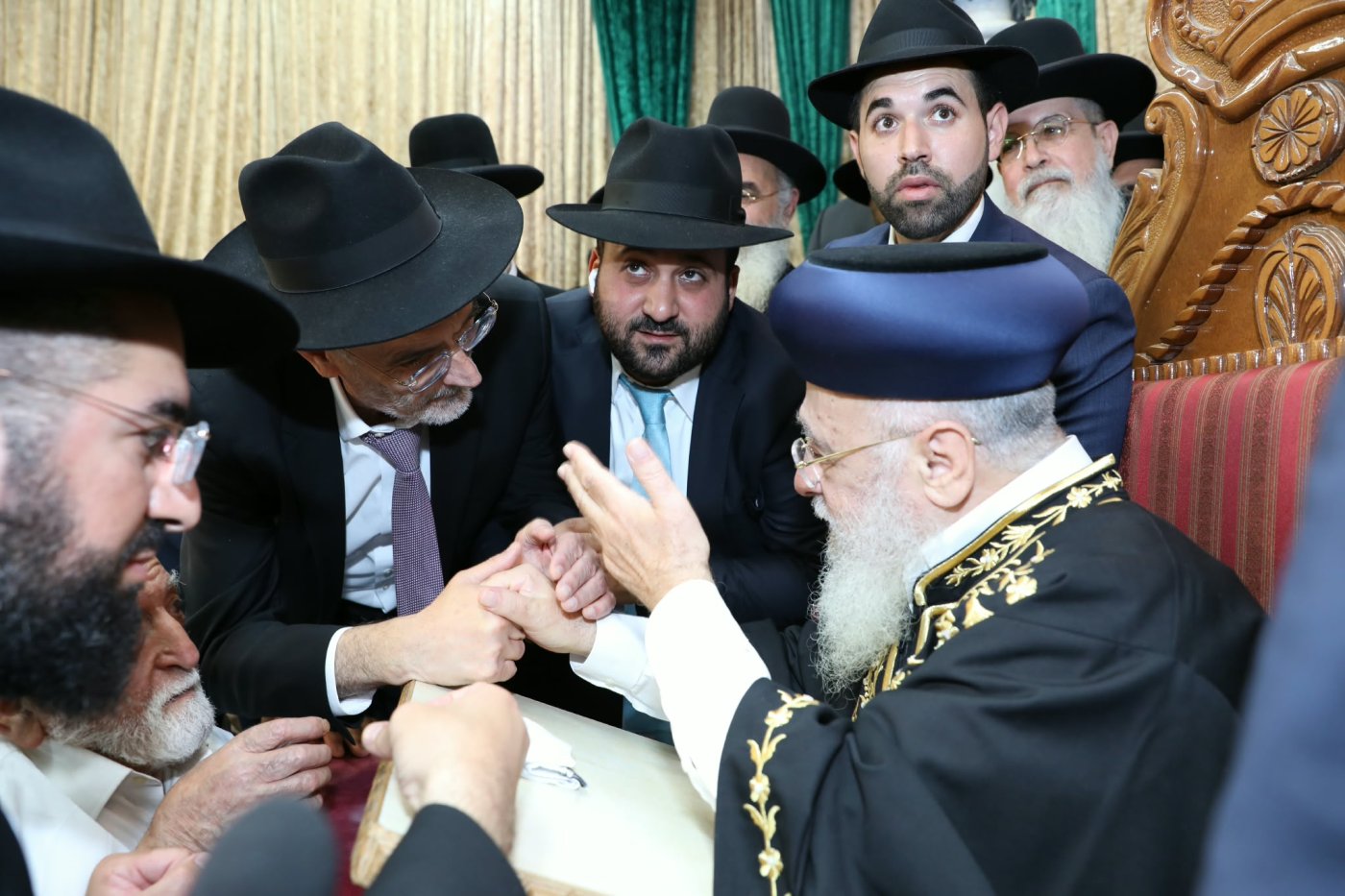 המונים בהקבלת פני רבו לראשון לציון מרן הרב יצחק יוסף שליט"א
