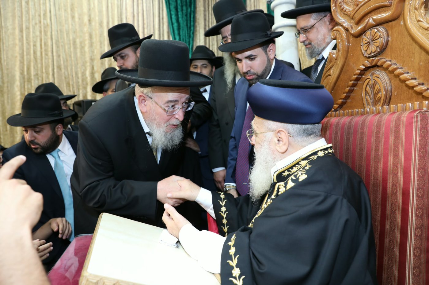 המונים בהקבלת פני רבו לראשון לציון מרן הרב יצחק יוסף שליט"א
