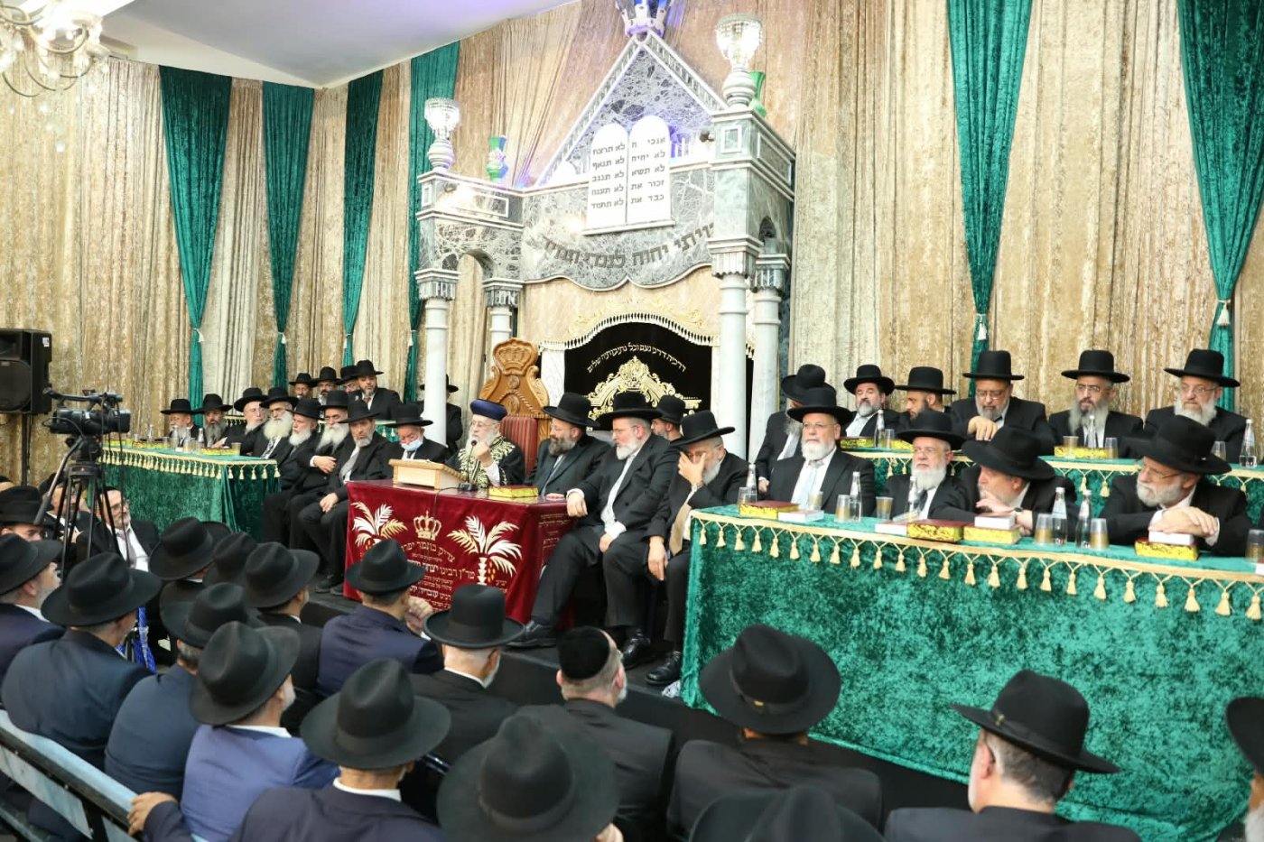 המונים בהקבלת פני רבו לראשון לציון מרן הרב יצחק יוסף שליט"א