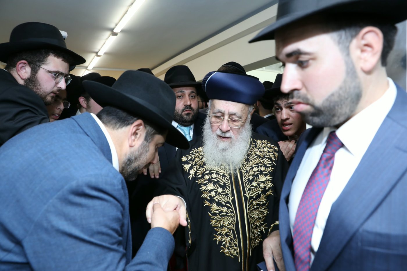 המונים בהקבלת פני רבו לראשון לציון מרן הרב יצחק יוסף שליט"א