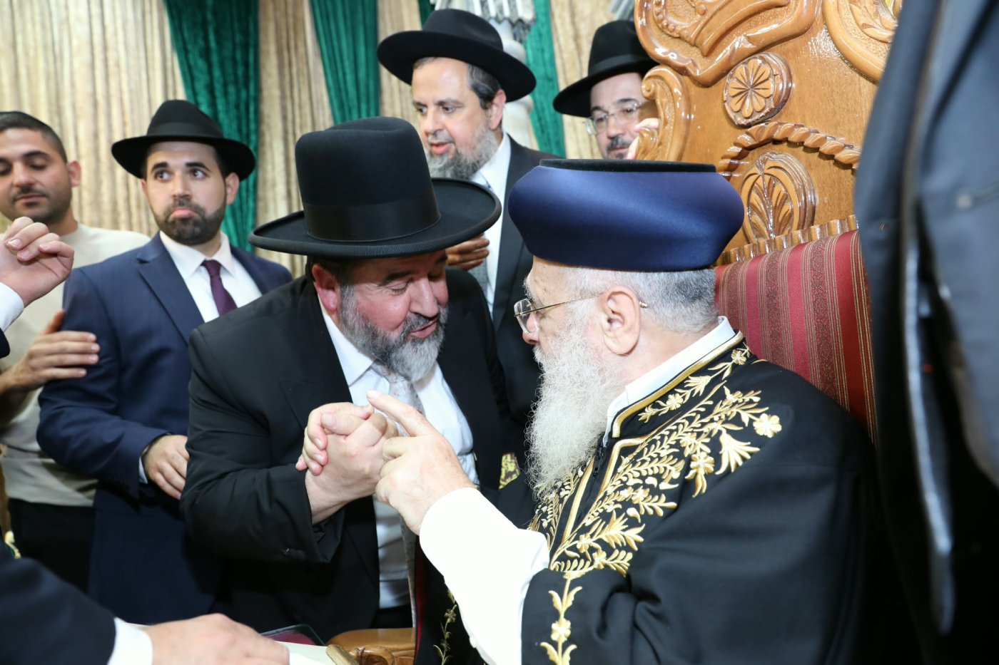 המונים בהקבלת פני רבו לראשון לציון מרן הרב יצחק יוסף שליט"א