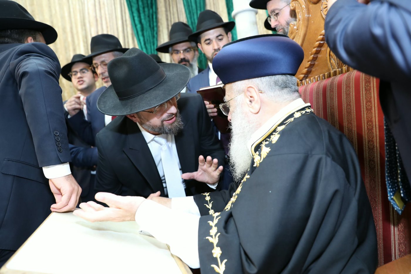 המונים בהקבלת פני רבו לראשון לציון מרן הרב יצחק יוסף שליט"א