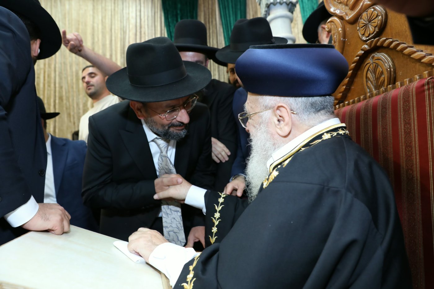 המונים בהקבלת פני רבו לראשון לציון מרן הרב יצחק יוסף שליט"א