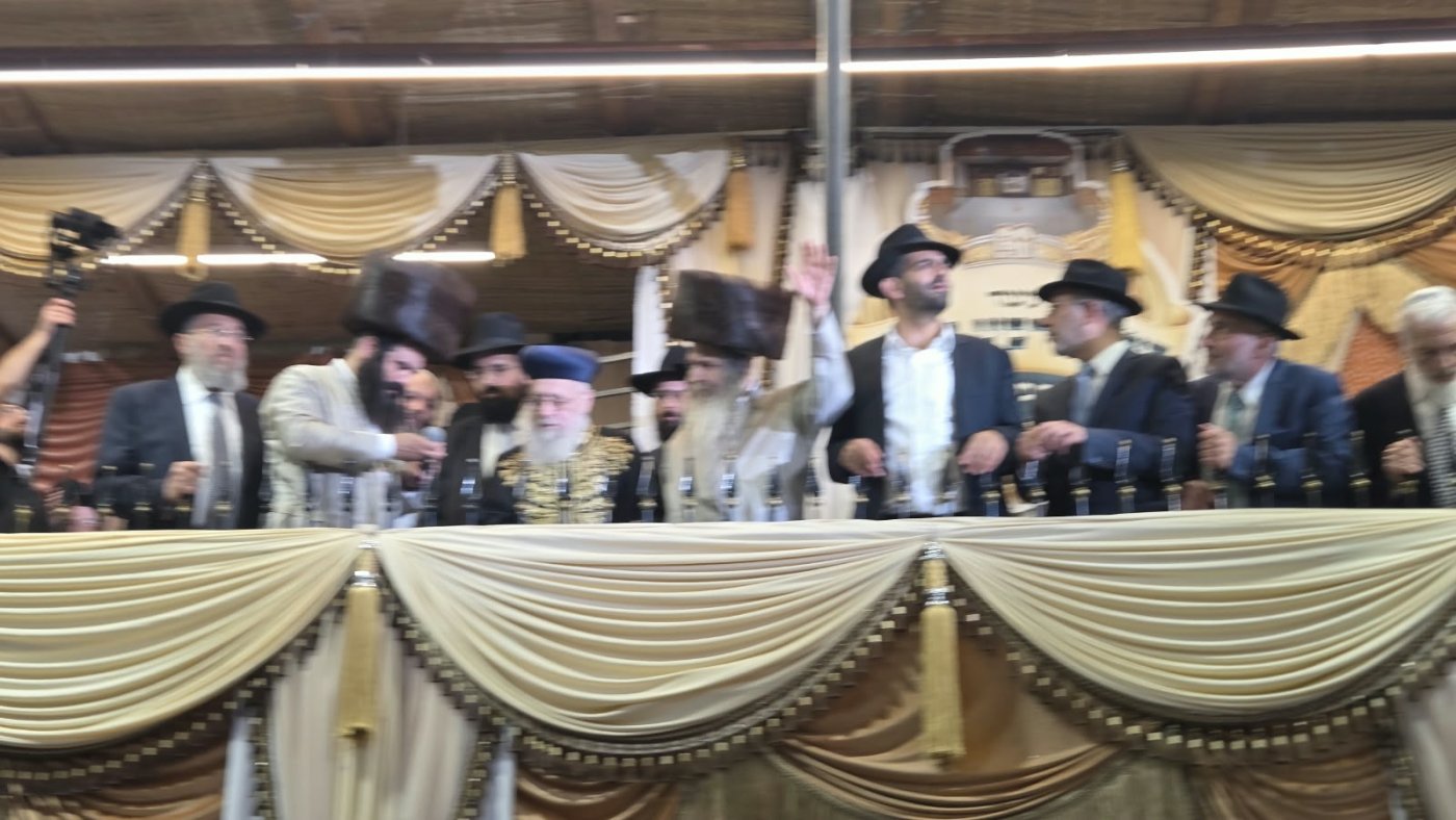 שמחת בית השואבה של הרב שלום ארוש שליט"א (צילום: ערוץ 2000)