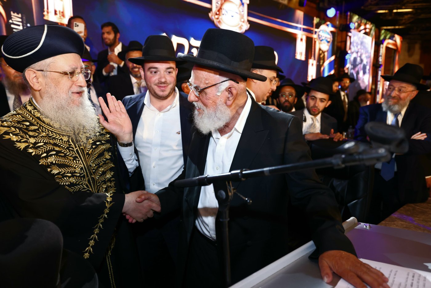 אלפים בבנייני האומה (צילום: יעקב נחומי)