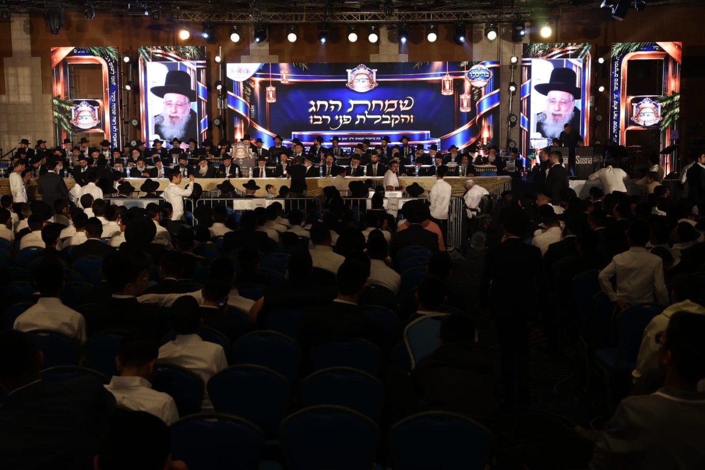אלפים בבנייני האומה (צילום: יעקב נחומי)