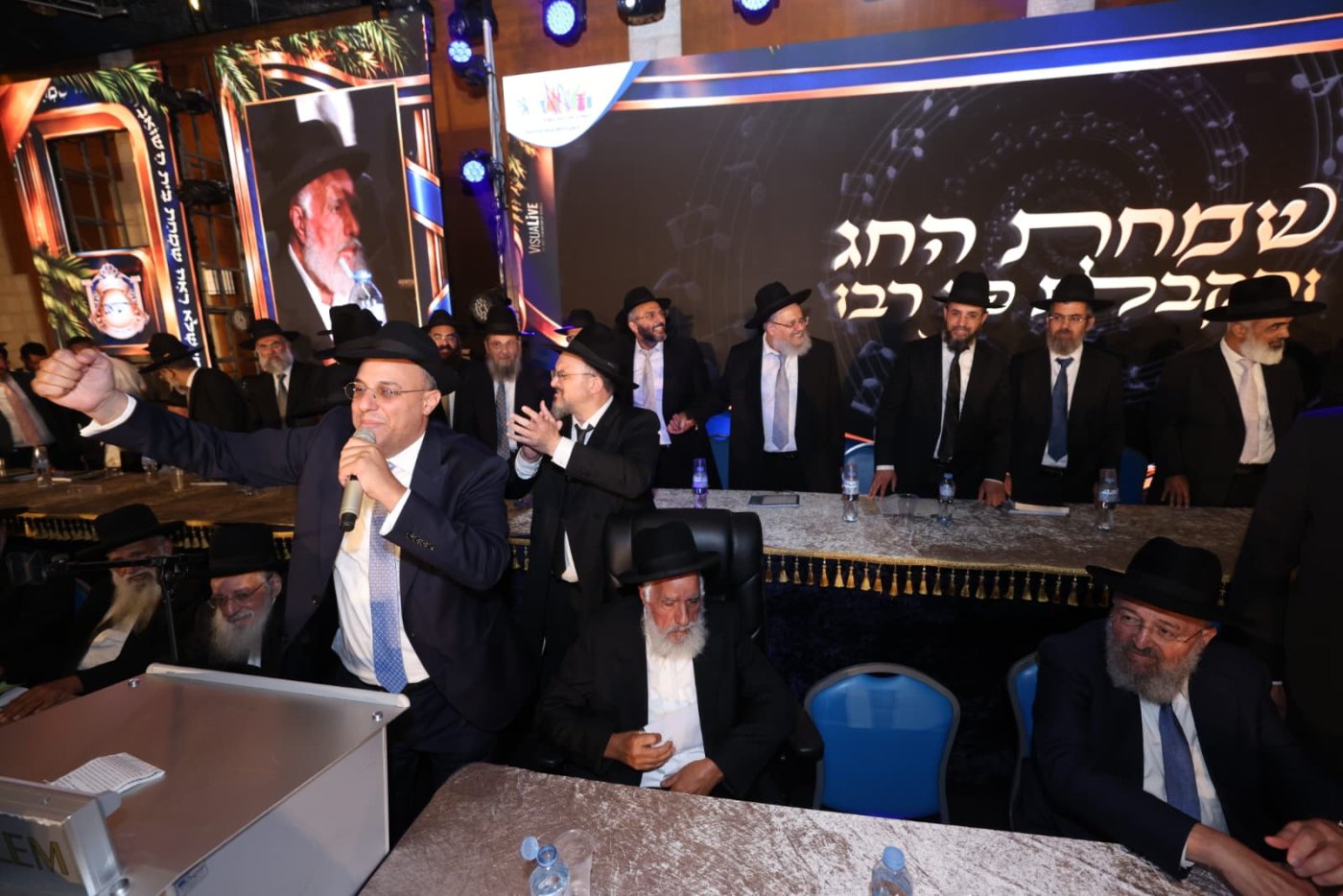 אלפים בבנייני האומה (צילום: יעקב נחומי)