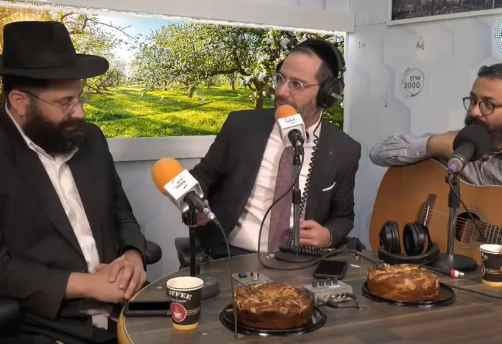 ספיישל טו בשבט! .D.J יצחק קינן הרב טל בנגין שליח חבד והזמר איתי עמרן שיקפיץ את האולפן ואתכם!
